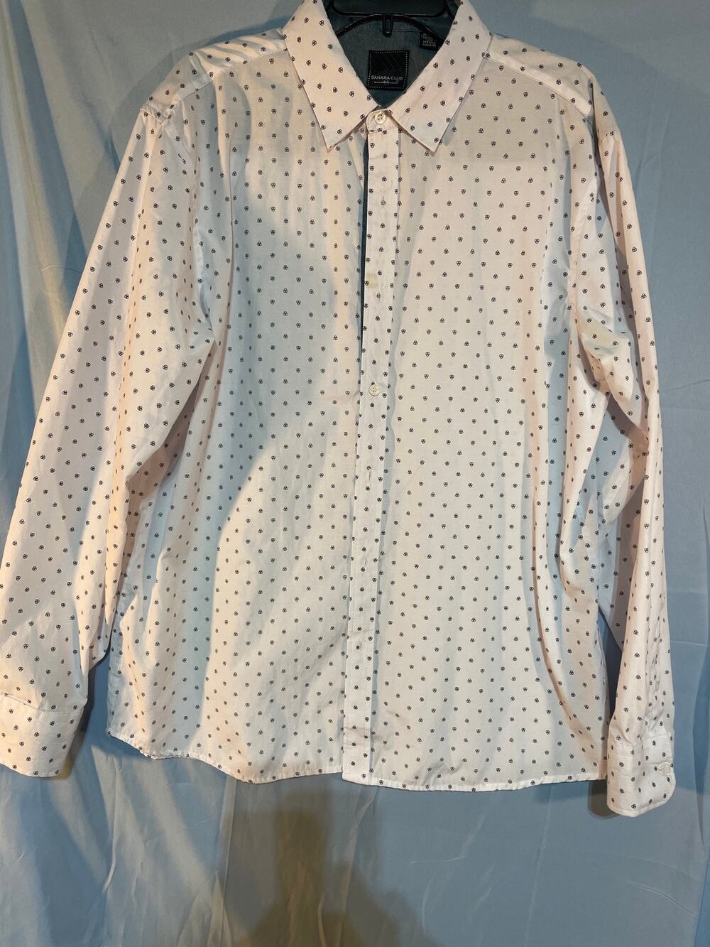 Sahara Club brand men’s long sleeve button front open collared sirt